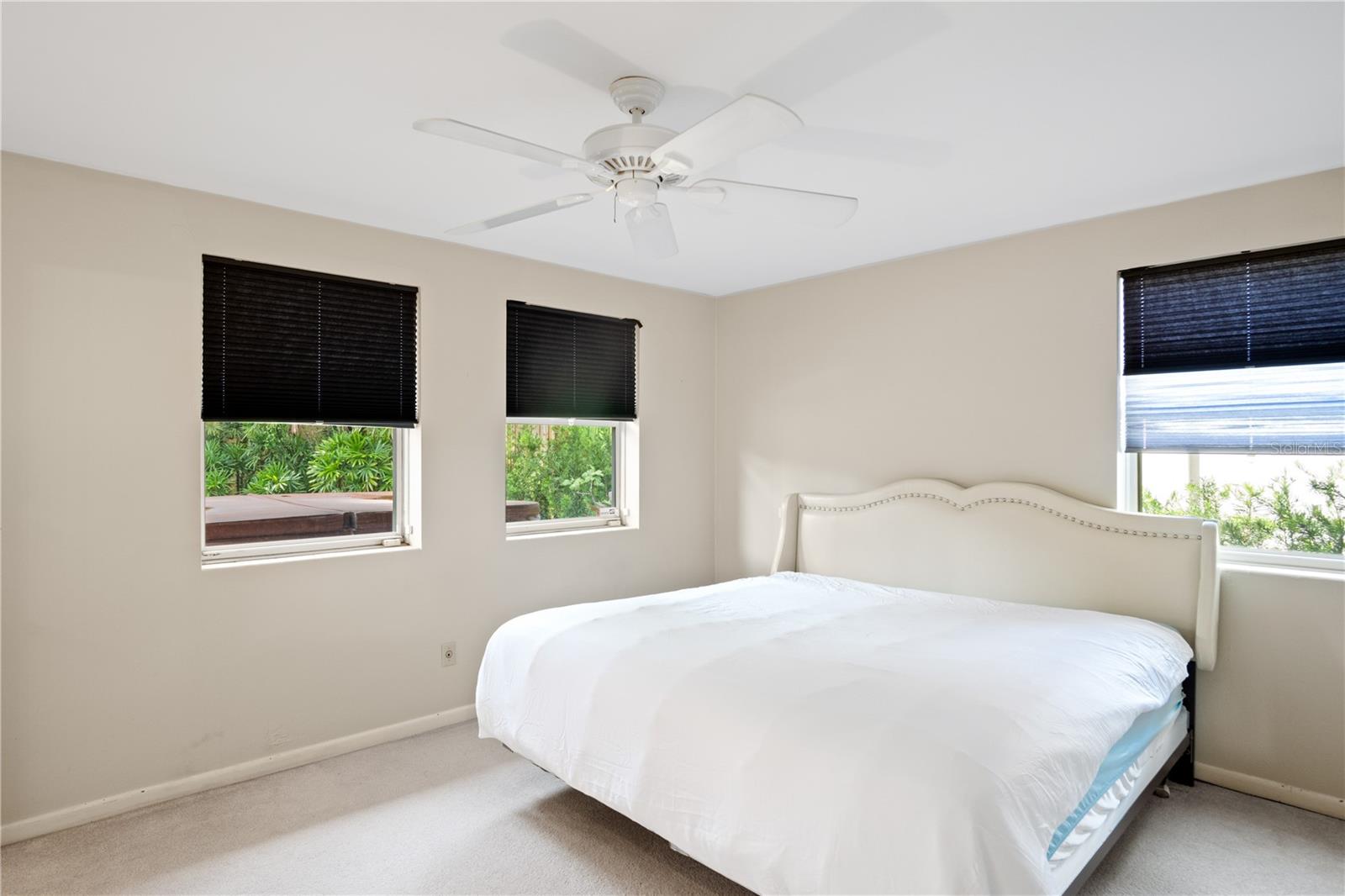 1228 SPRING LAKE DR, ORLANDO, FL, 32804