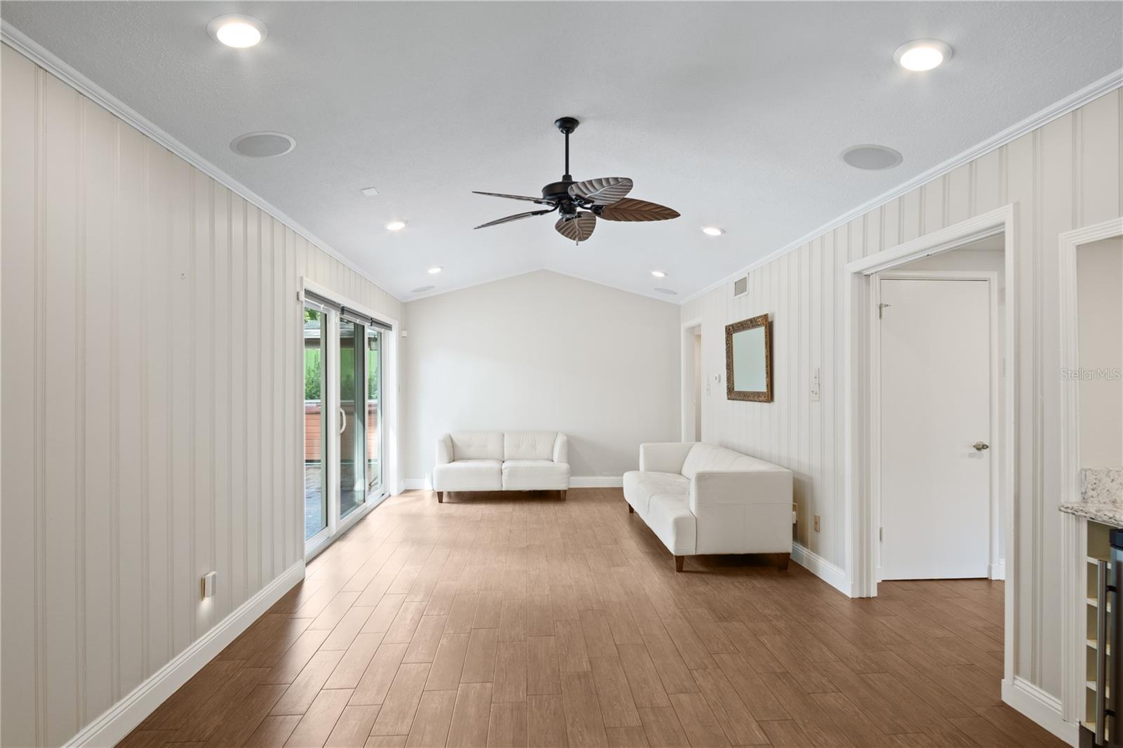 1228 SPRING LAKE DR, ORLANDO, FL, 32804