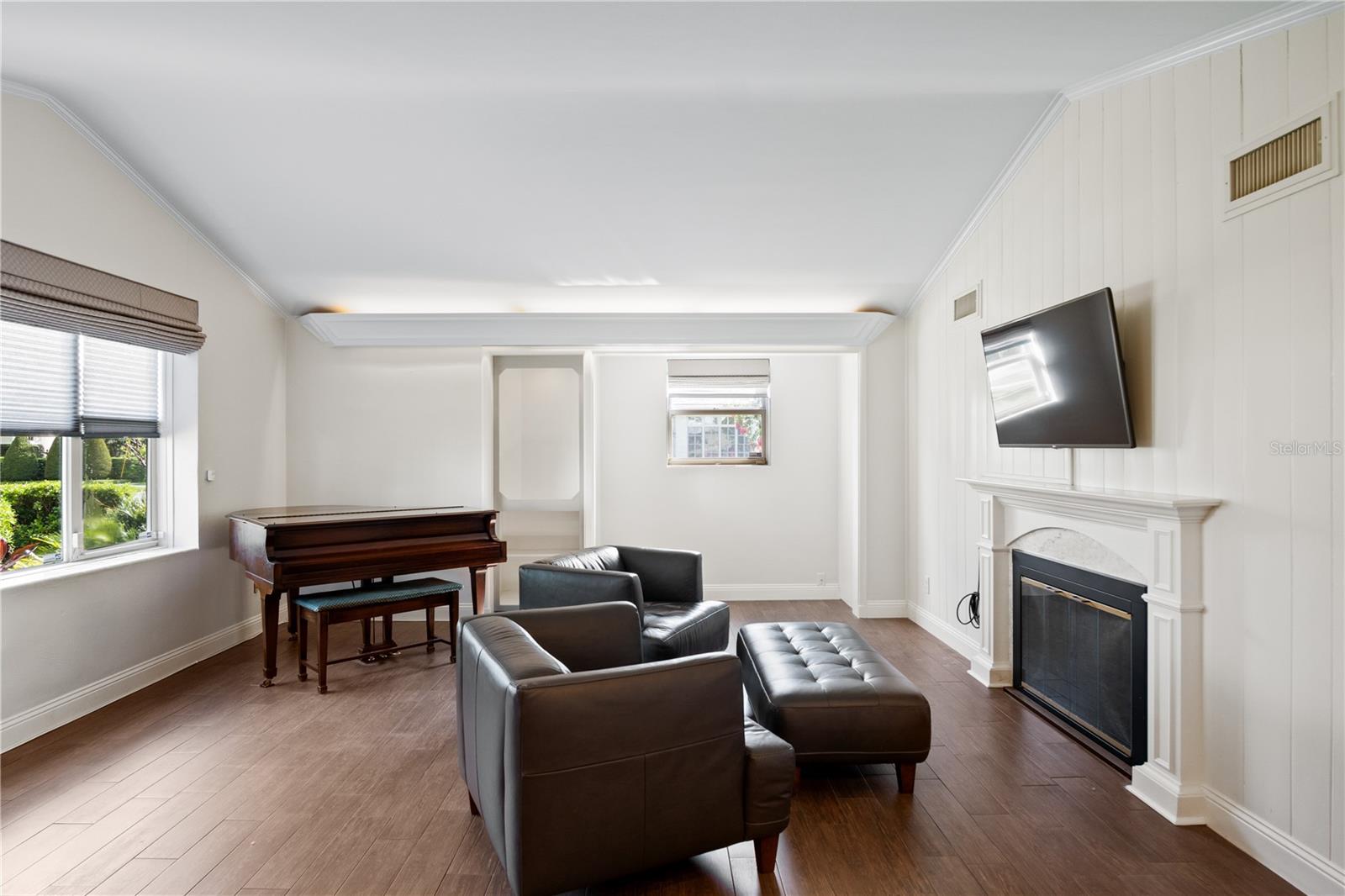 1228 SPRING LAKE DR, ORLANDO, FL, 32804