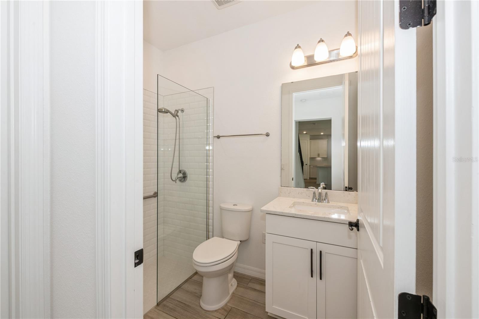 O6323915 Property Photo