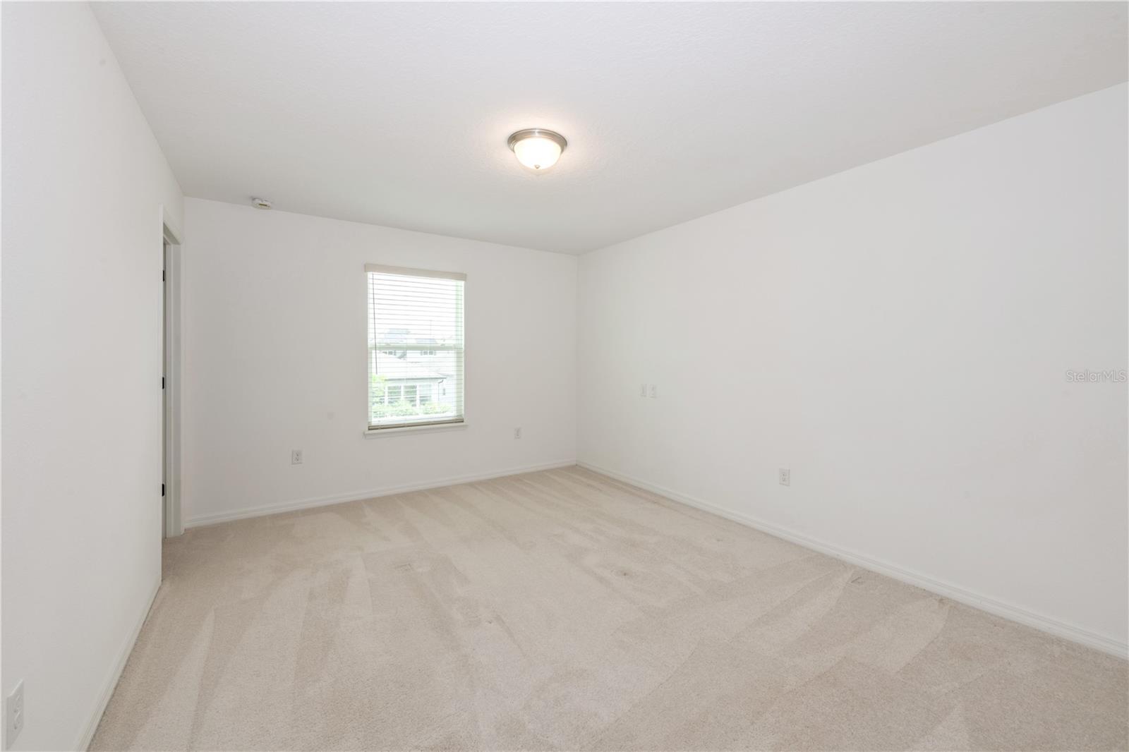 O6323915 Property Photo