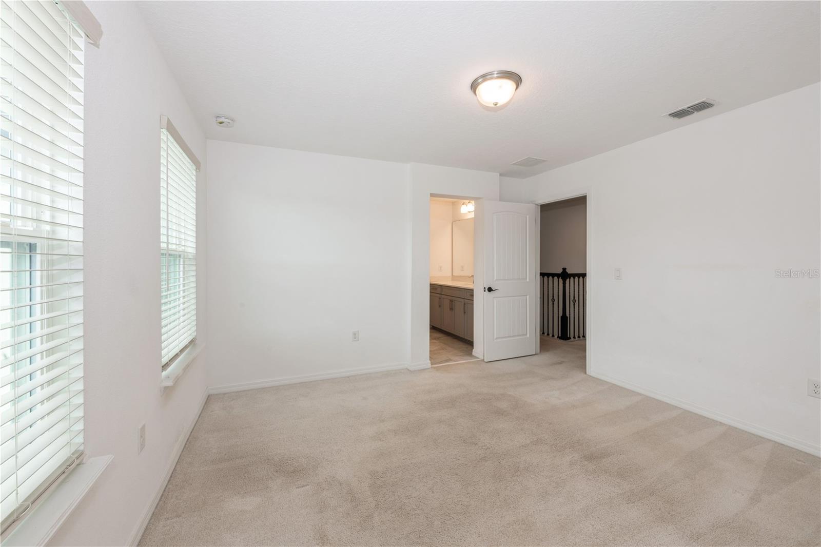 O6323915 Property Photo