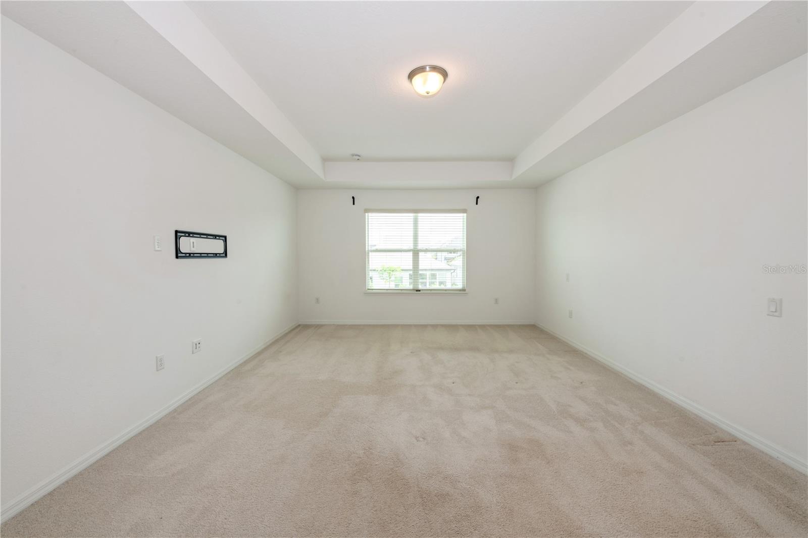 O6323915 Property Photo