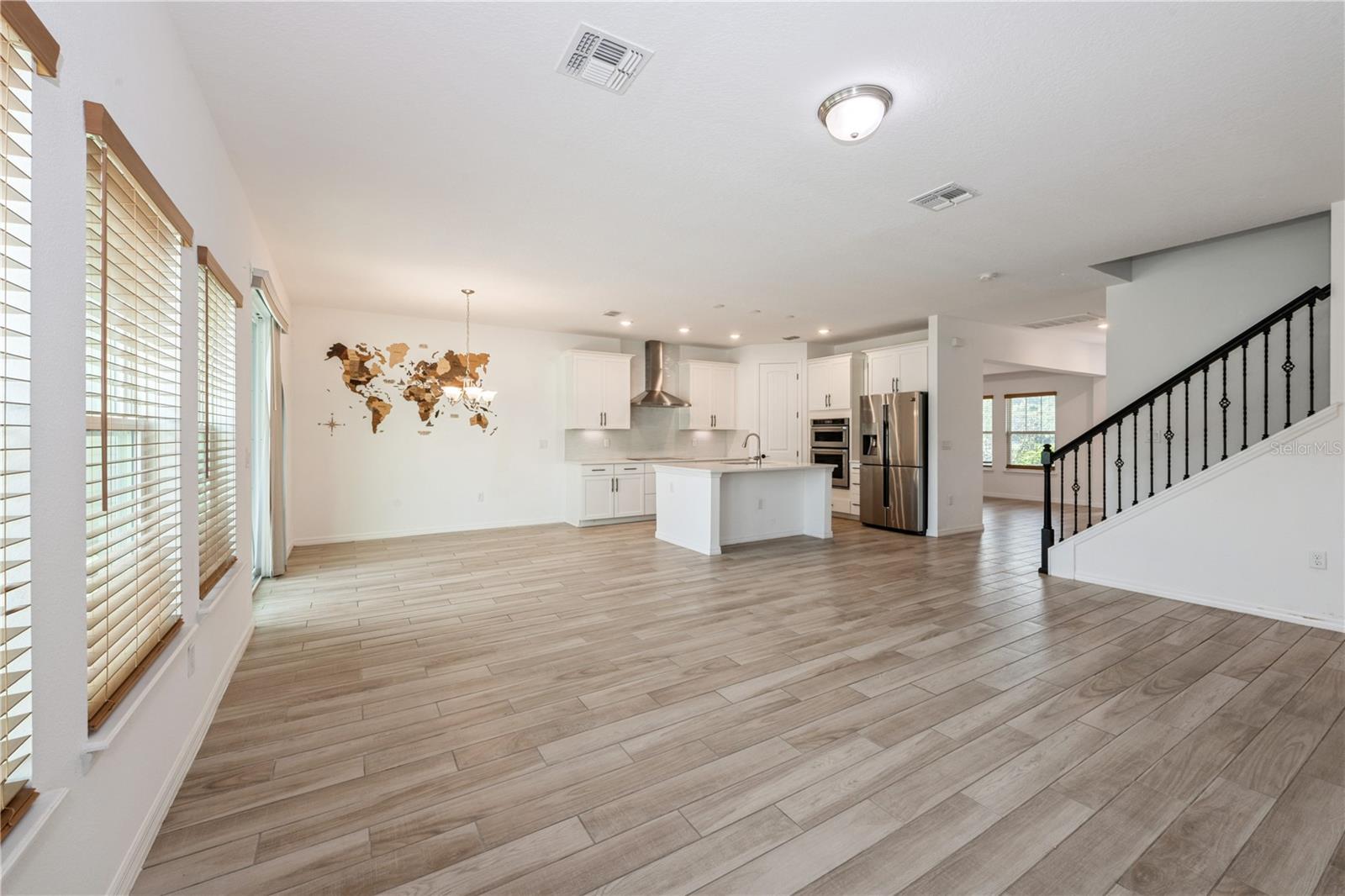 O6323915 Property Photo