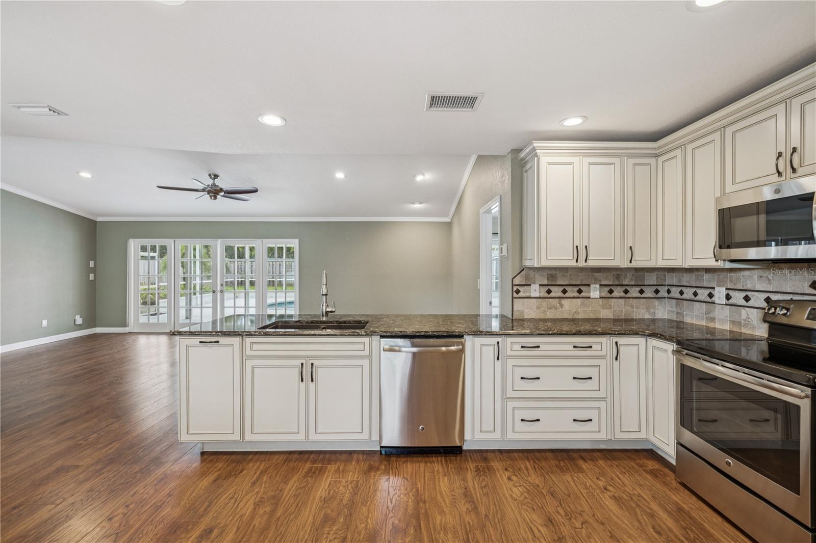 2827 OAK TREE LN, PALM HARBOR, FL, 34684