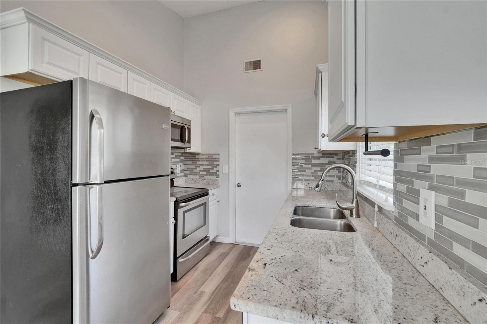 6325 QUAIL RIDGE DR, TAMPA, FL, 33625