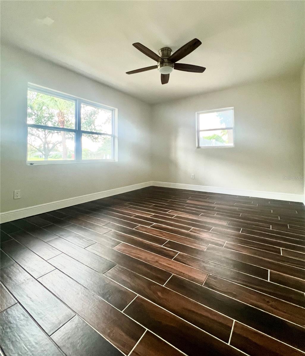 4191 WALNUT ST NE, ST PETERSBURG, FL, 33703