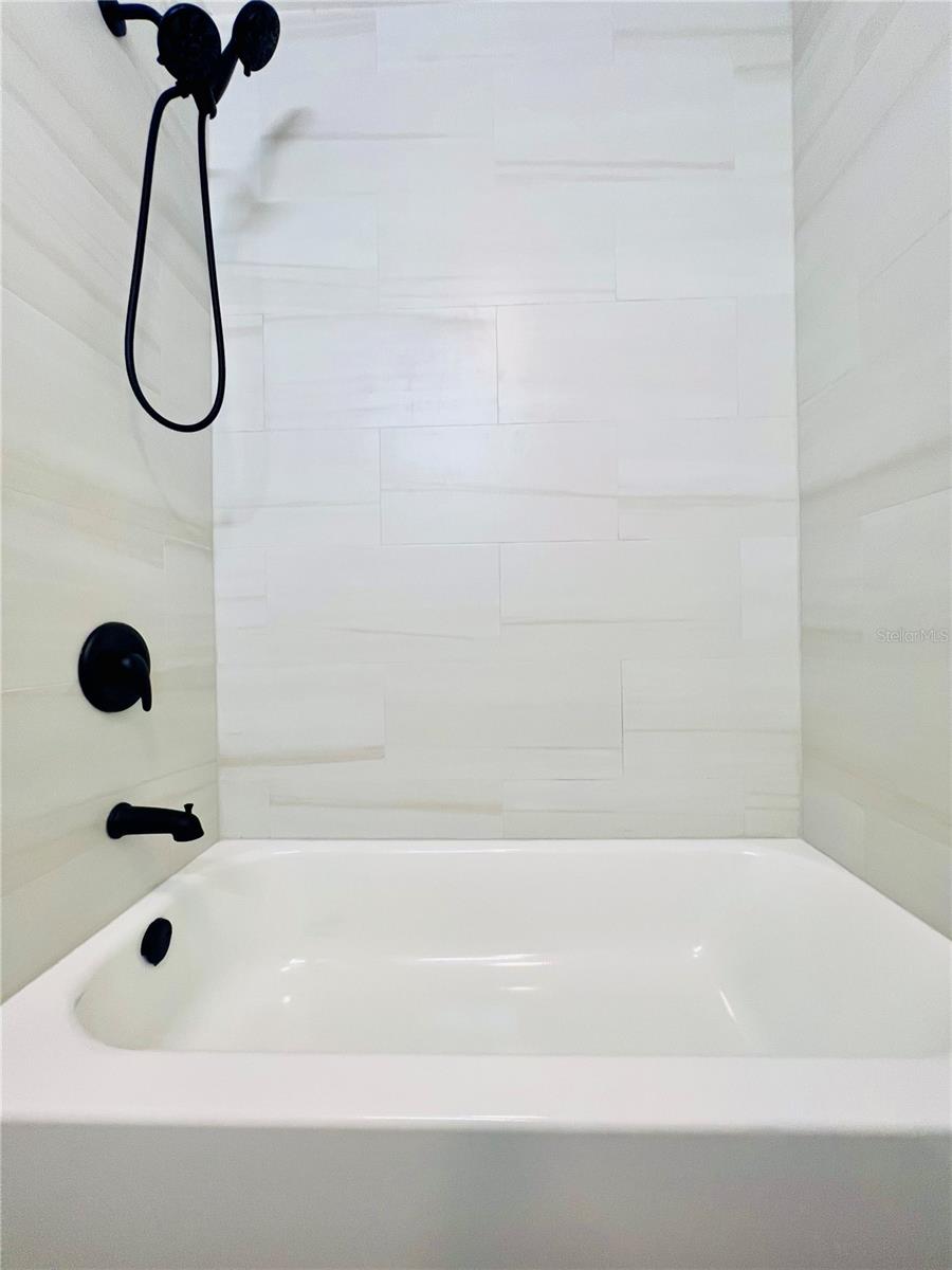 4191 WALNUT ST NE, ST PETERSBURG, FL, 33703