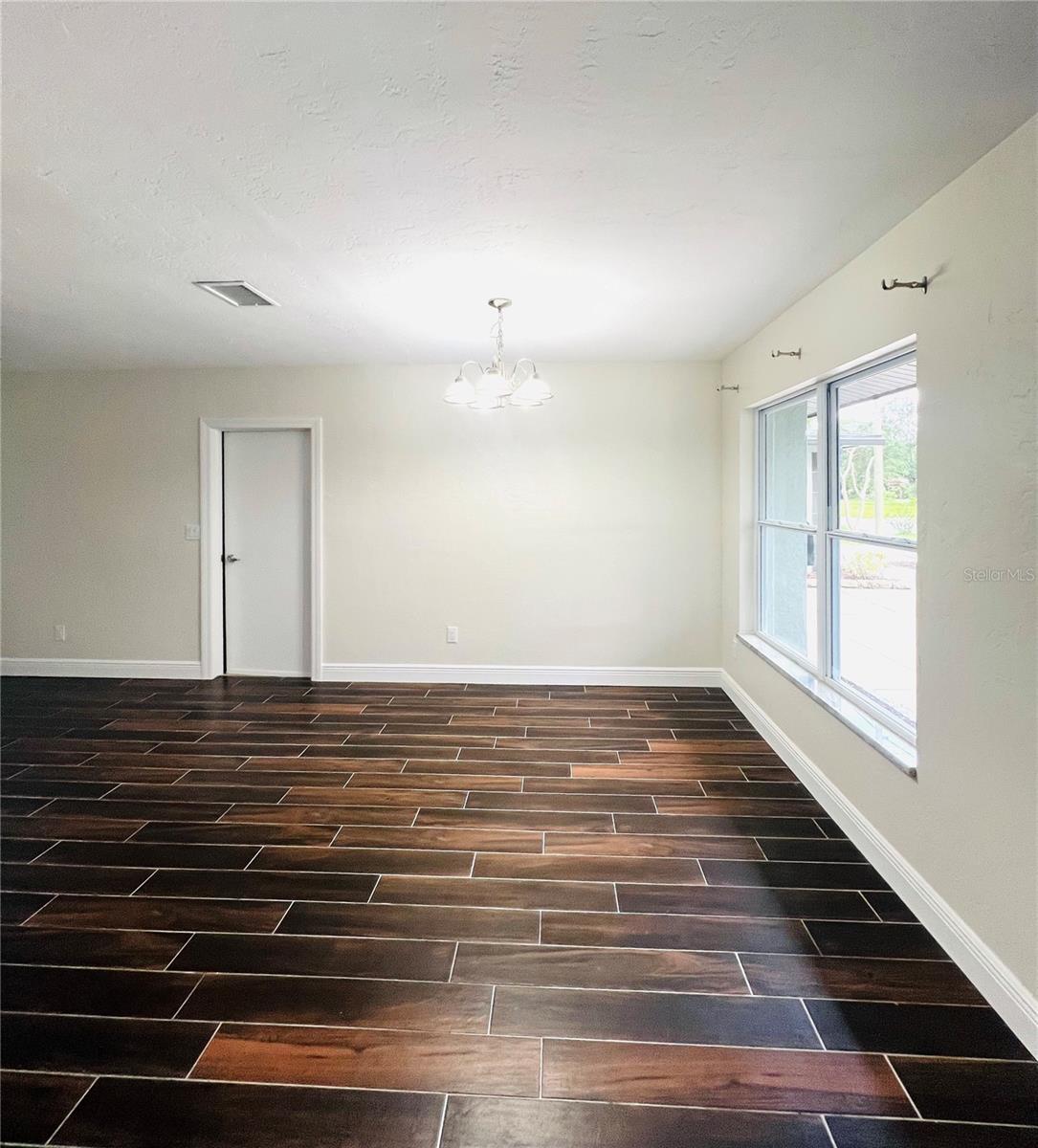 4191 WALNUT ST NE, ST PETERSBURG, FL, 33703