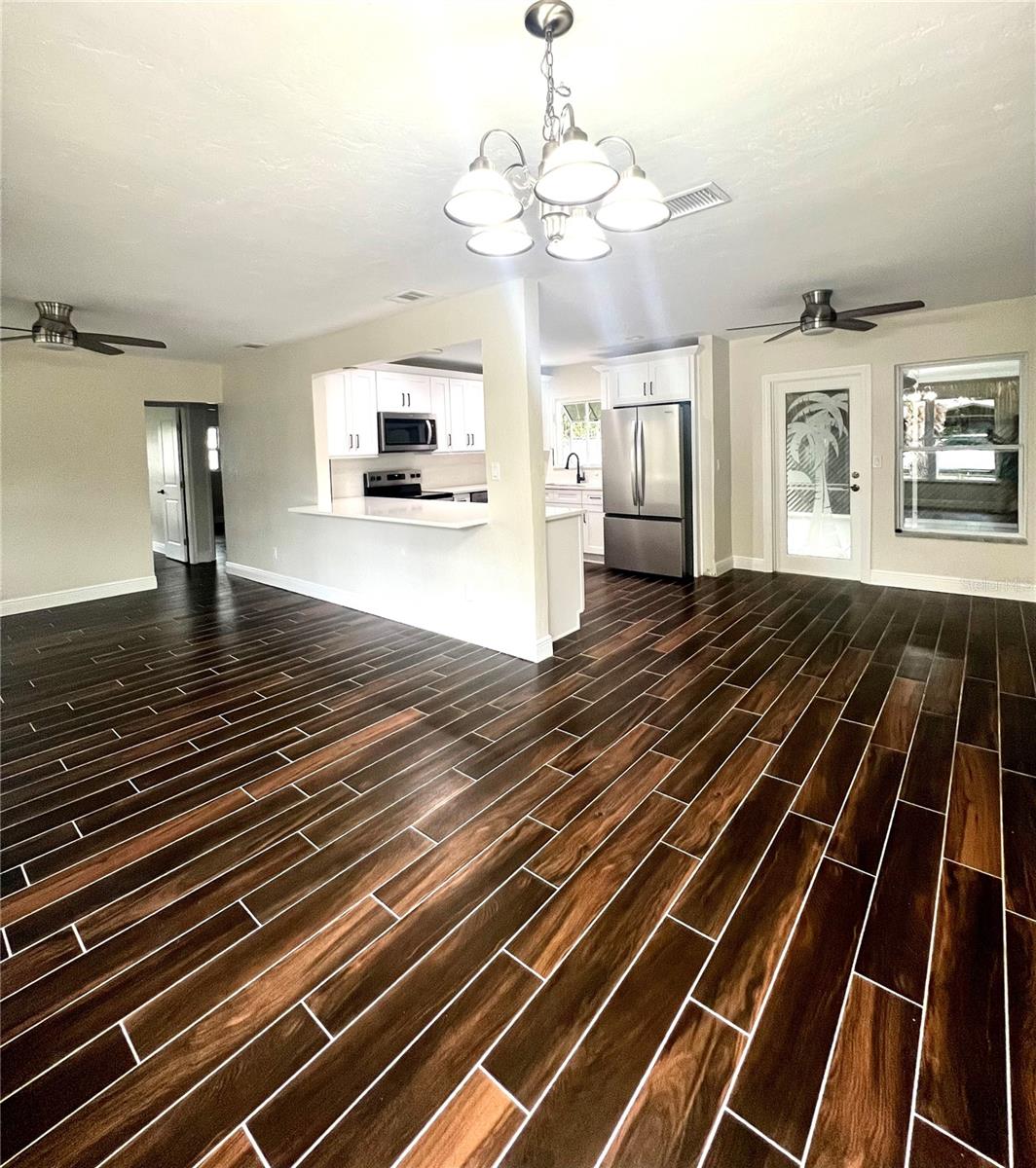 4191 WALNUT ST NE, ST PETERSBURG, FL, 33703