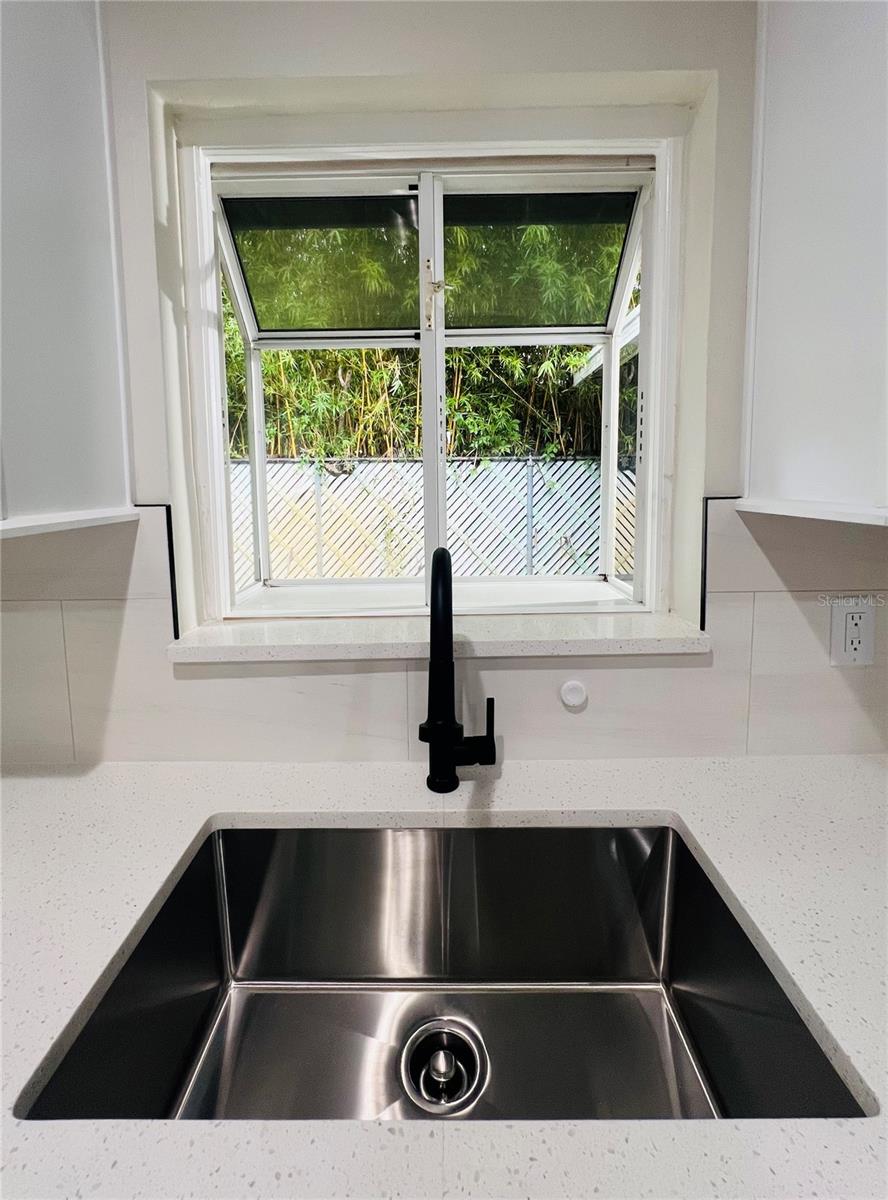 4191 WALNUT ST NE, ST PETERSBURG, FL, 33703