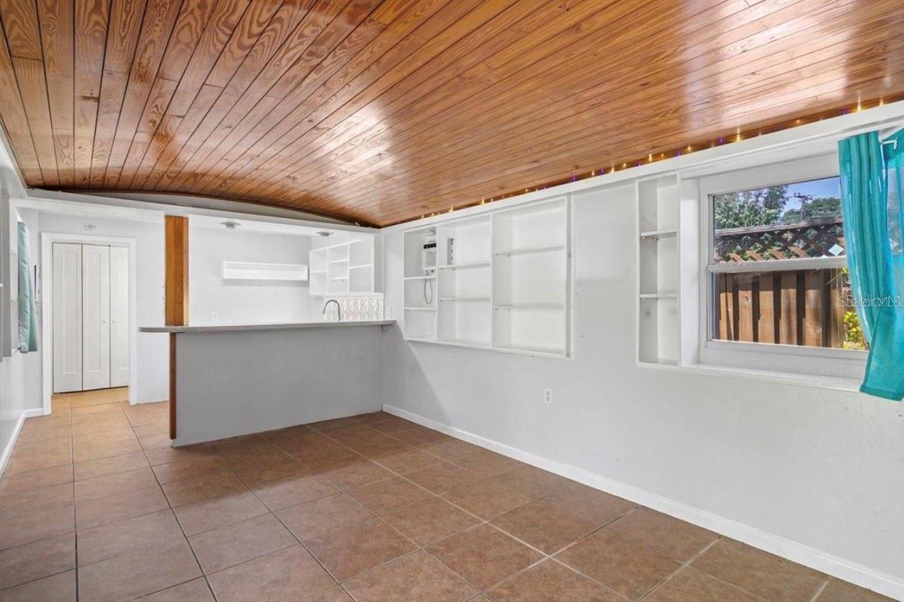 3915 IROQUOIS AVE, SARASOTA, FL, 34234