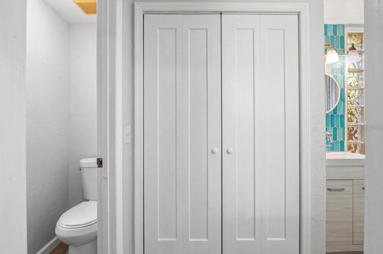 3915 IROQUOIS AVE, SARASOTA, FL, 34234