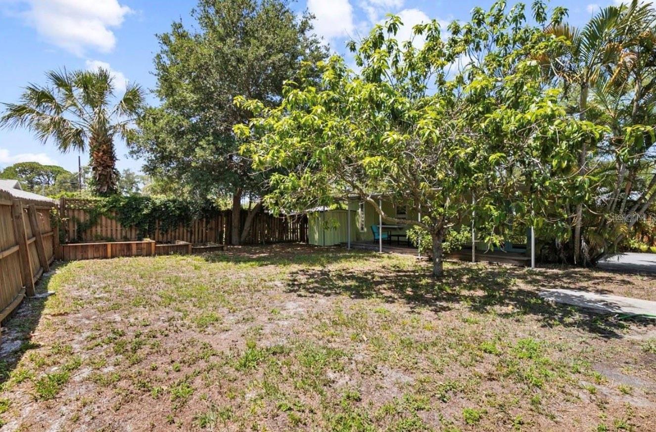 3915 IROQUOIS AVE, SARASOTA, FL, 34234