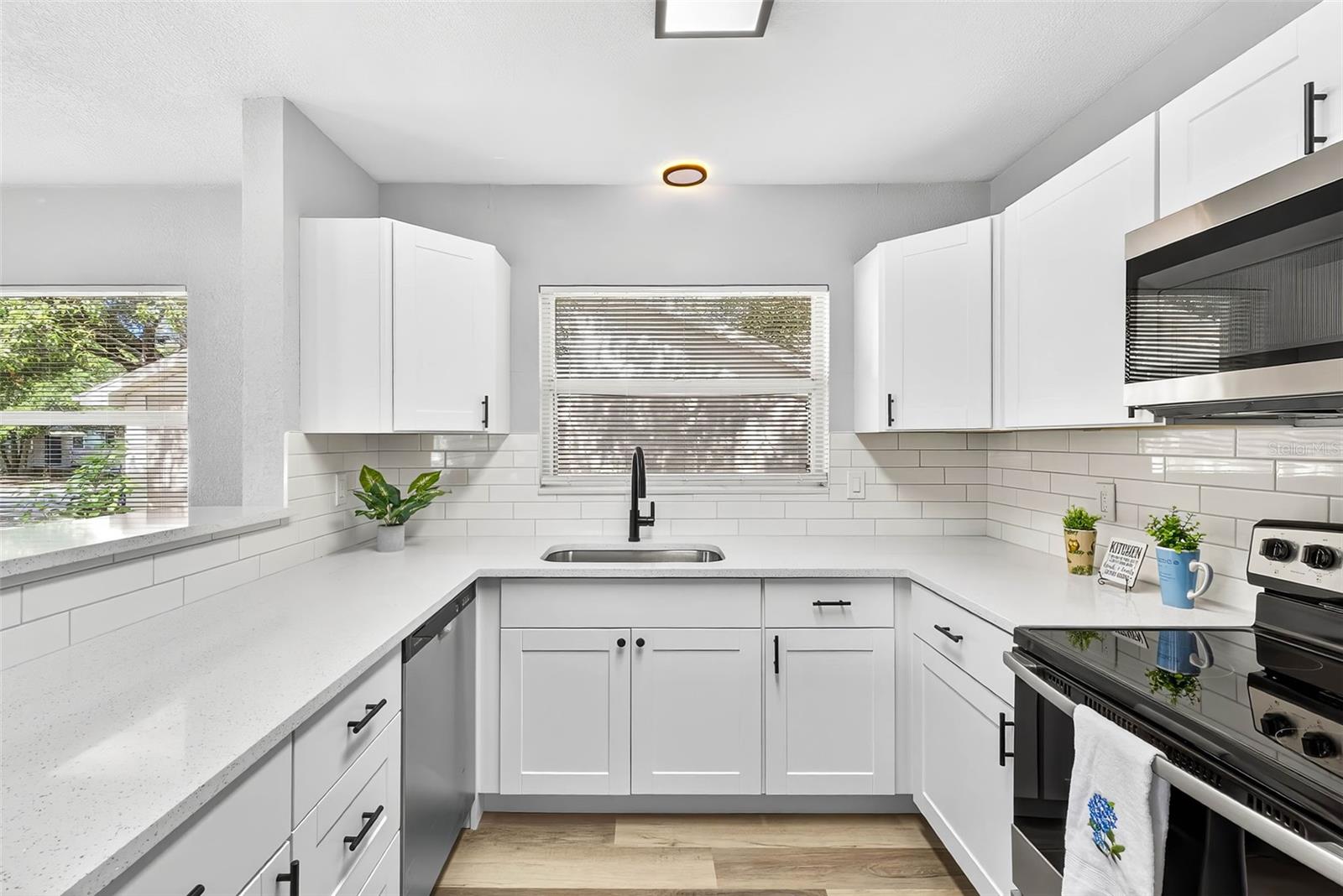 722 16TH AVE NW, LARGO, FL, 33770