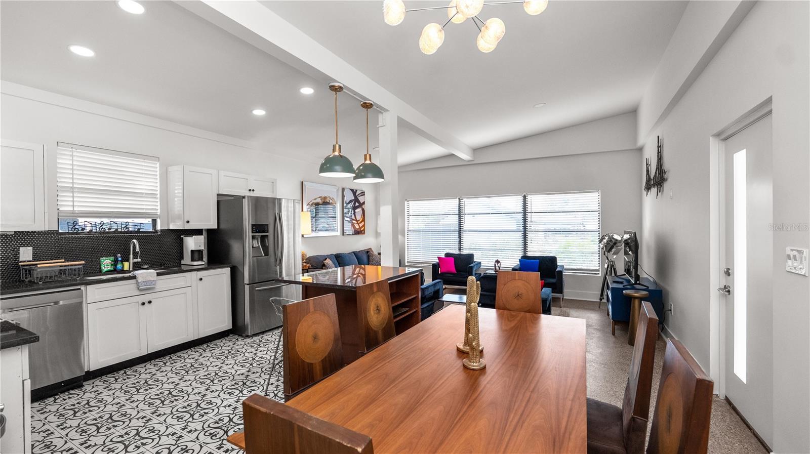 308 E HOLLYWOOD ST, TAMPA, FL, 33604