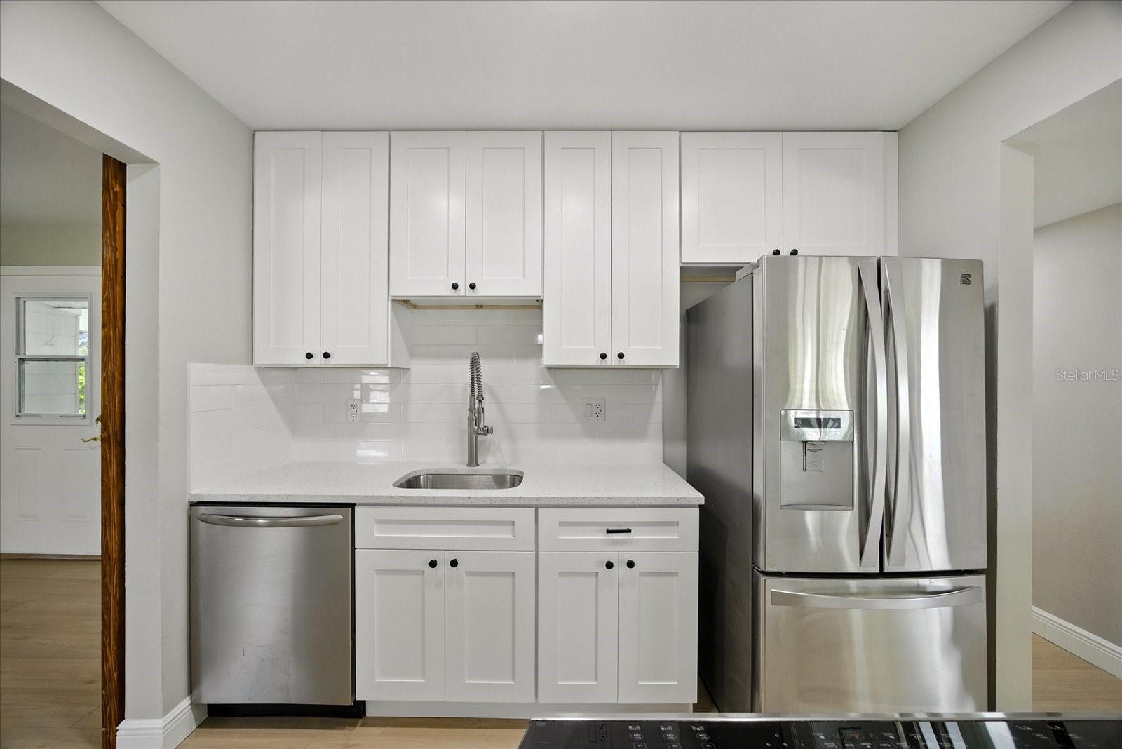 8208 TANGLEWOOD LN, TAMPA, FL, 33615