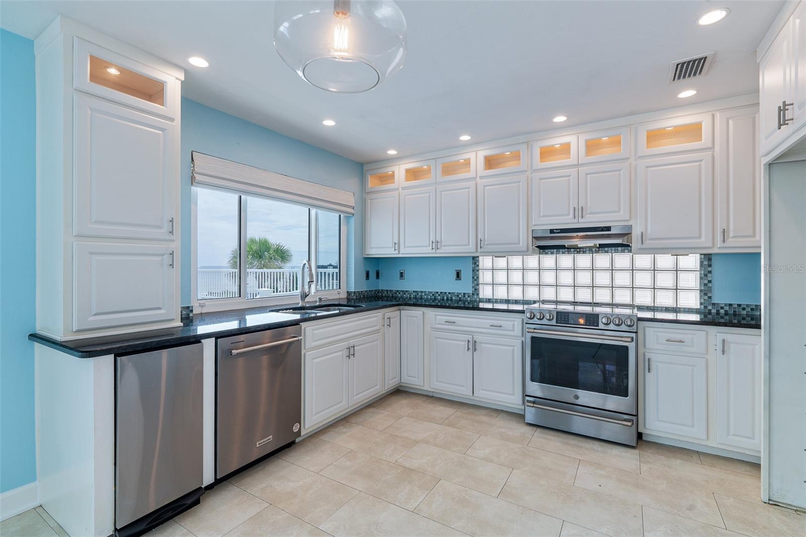 FC310986 Property Photo