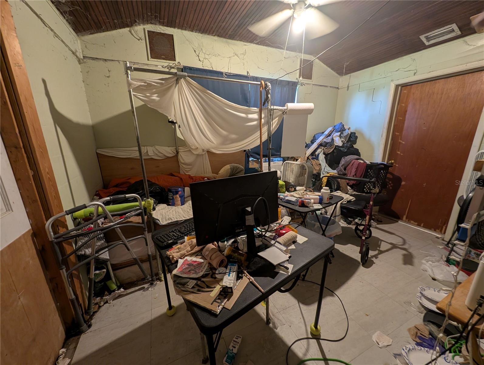 318 S MAGNOLIA AVE, FROSTPROOF, FL, 33843