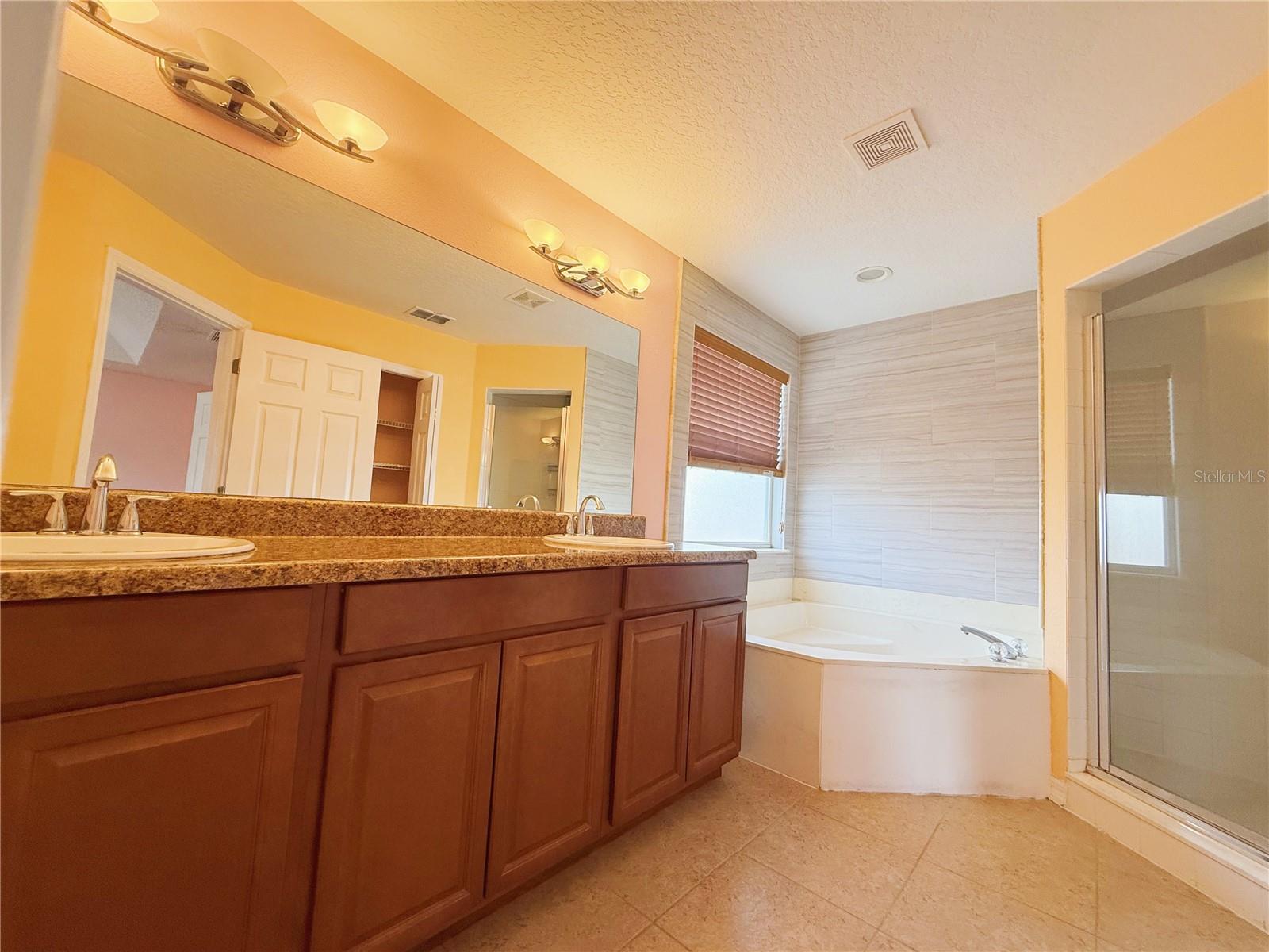 909 DEVON CREEK RD, WINTER SPRINGS, FL, 32708