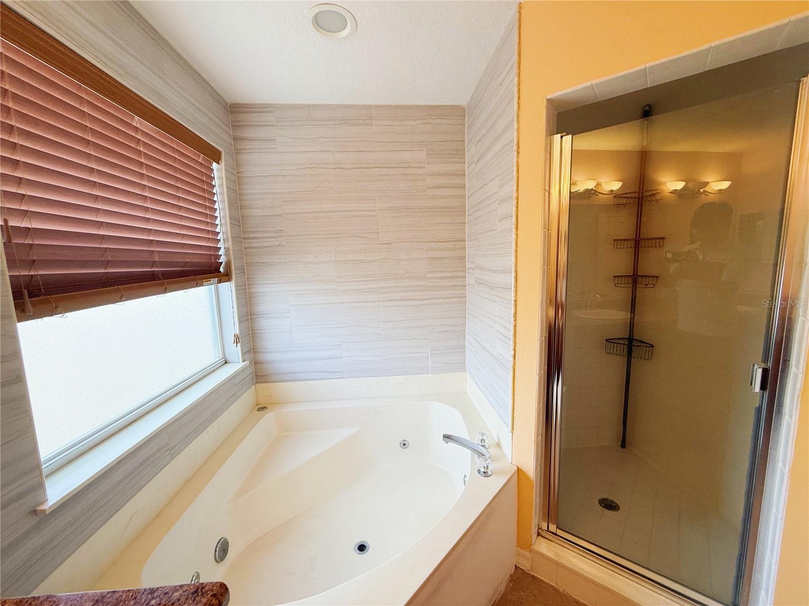 909 DEVON CREEK RD, WINTER SPRINGS, FL, 32708