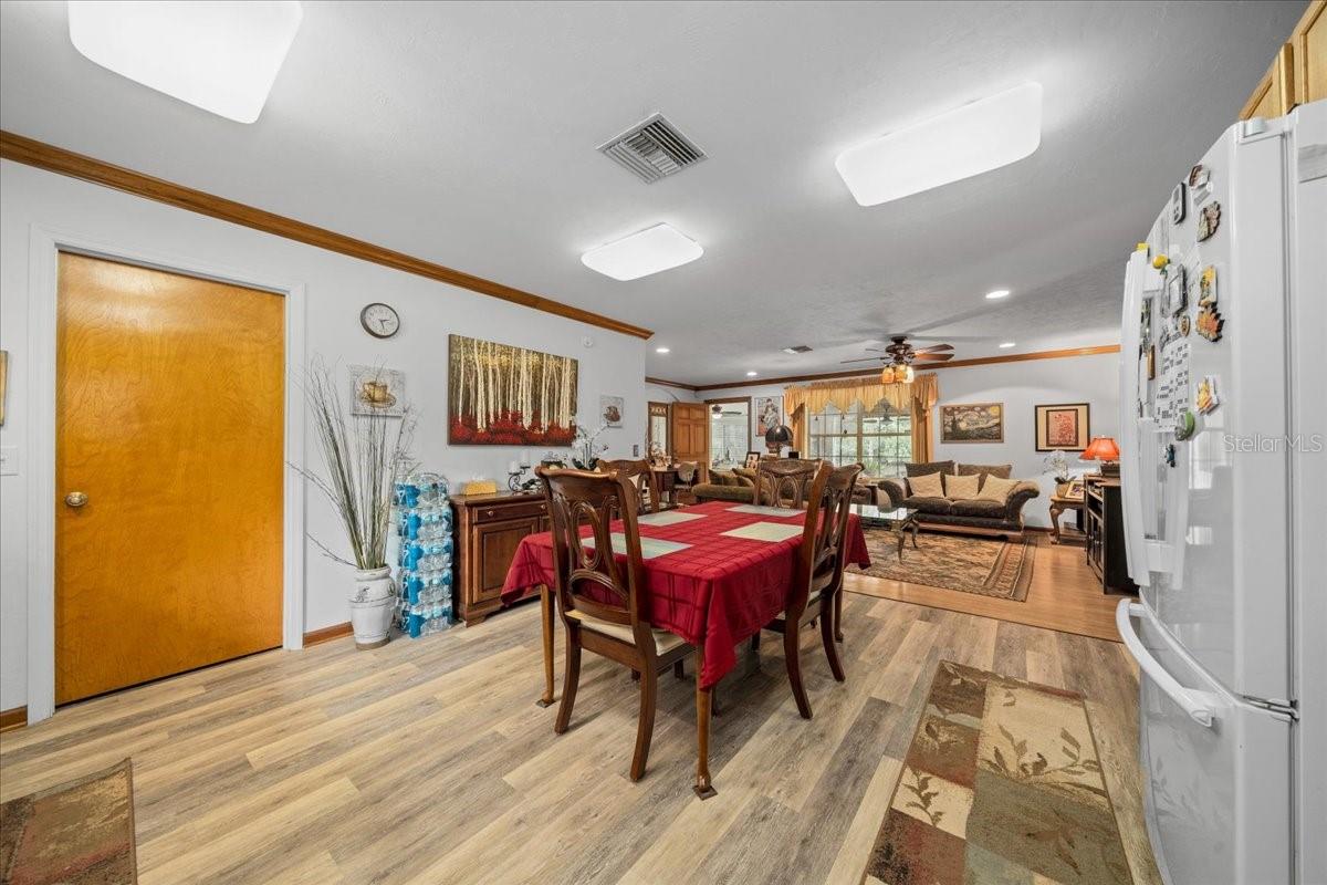 203 NW HWY 441, MICANOPY, FL, 32667