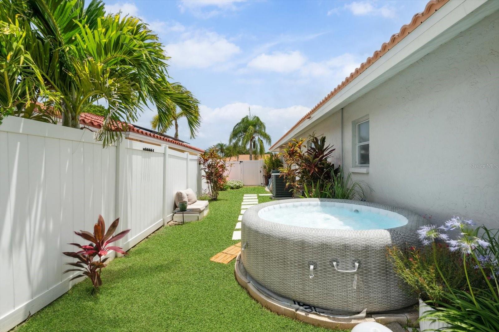 A4657868 Property Photo