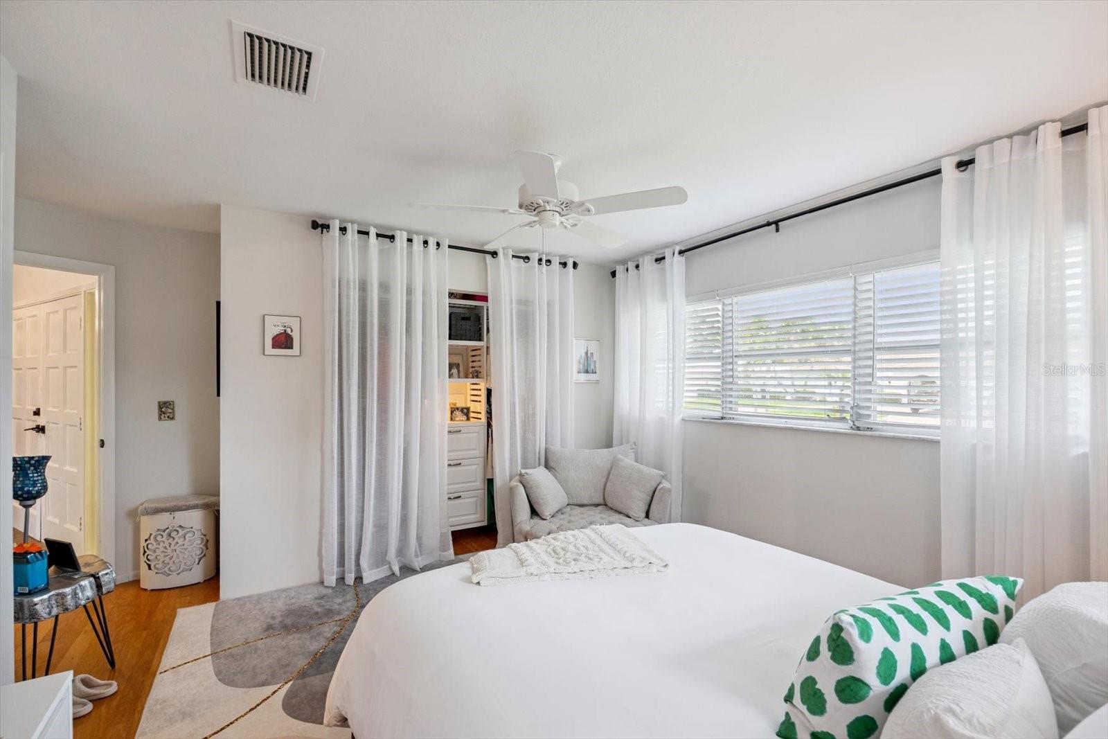 A4657868 Property Photo