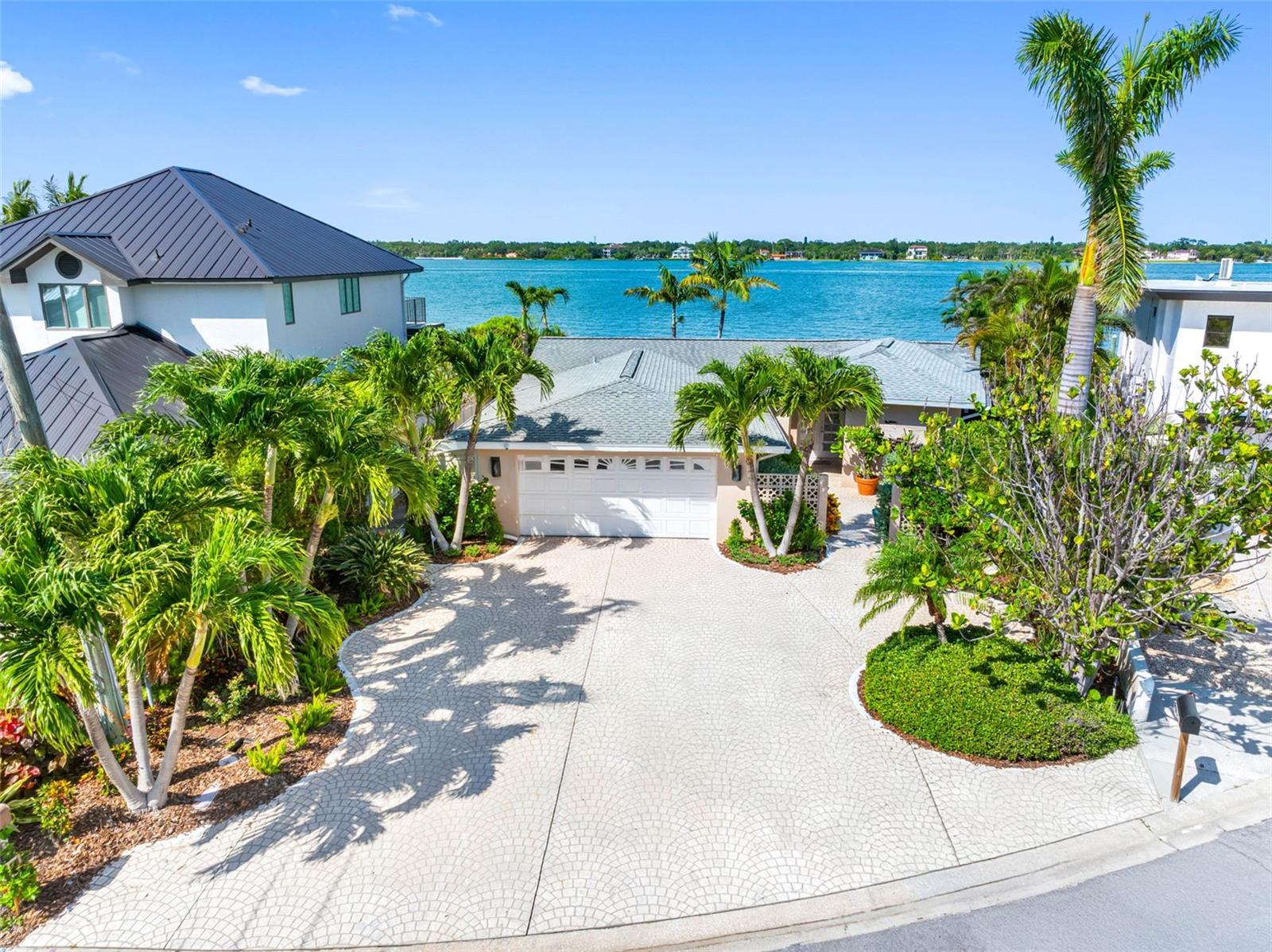 11085 9TH ST E, TREASURE ISLAND, FL, 33706