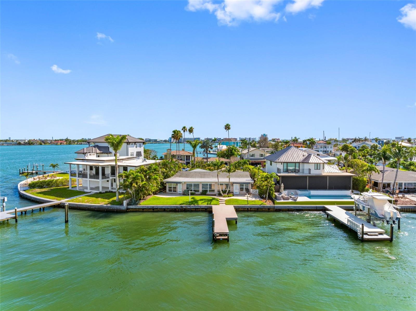 11085 9TH ST E, TREASURE ISLAND, FL, 33706