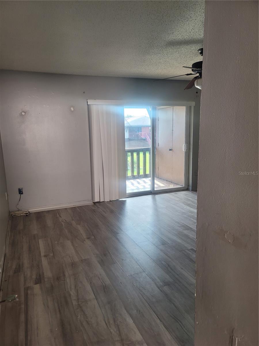 TB8403733 Property Photo