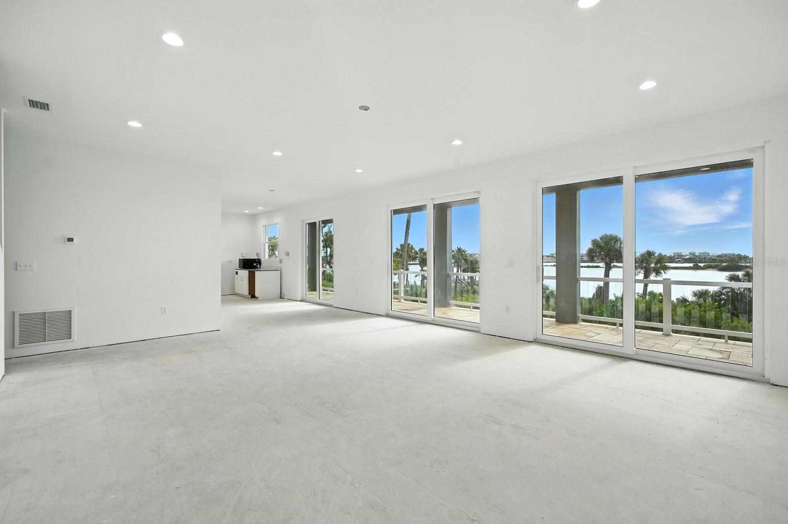 223 S RIVERWALK DR, PALM COAST, FL, 32137