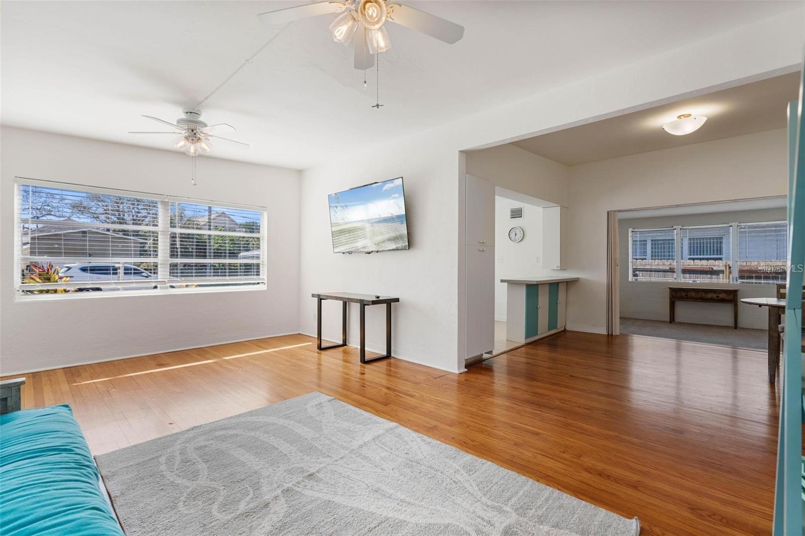 229 COLUMBUS AVE, DAYTONA BEACH, FL, 32118