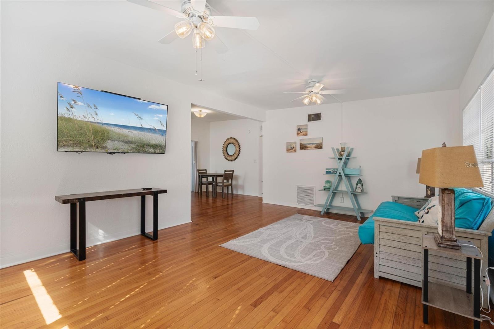 229 COLUMBUS AVE, DAYTONA BEACH, FL, 32118