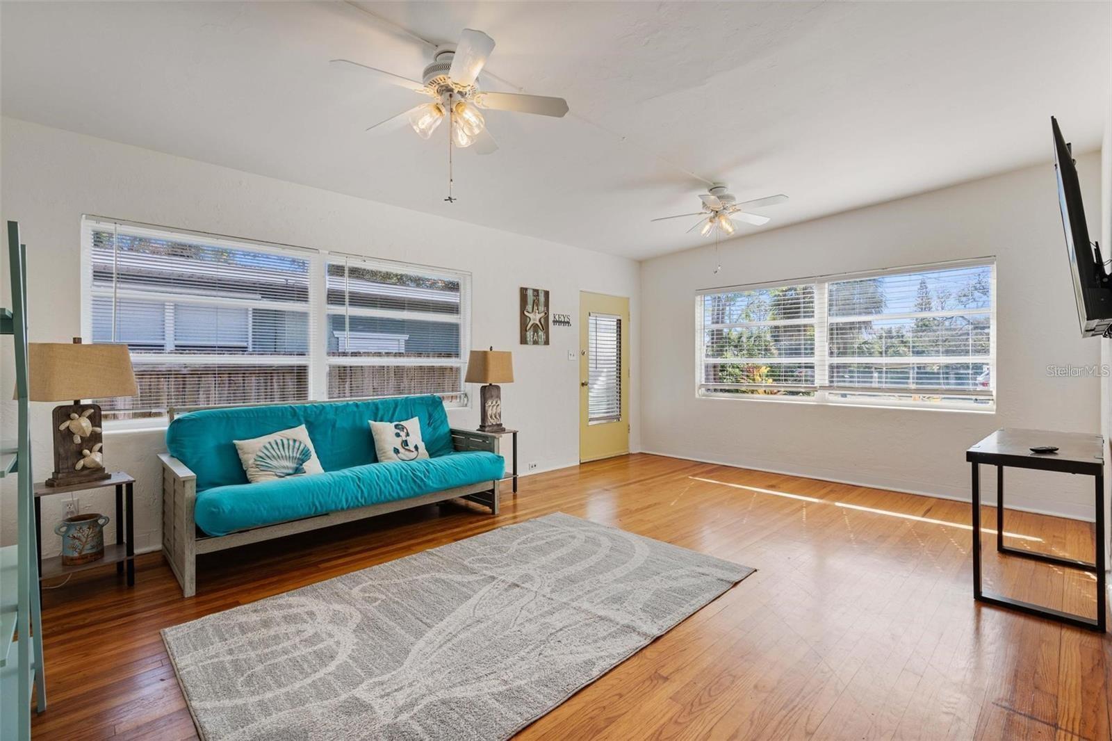 229 COLUMBUS AVE, DAYTONA BEACH, FL, 32118