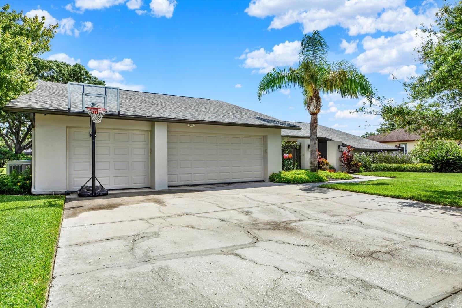 3 Car Garage
