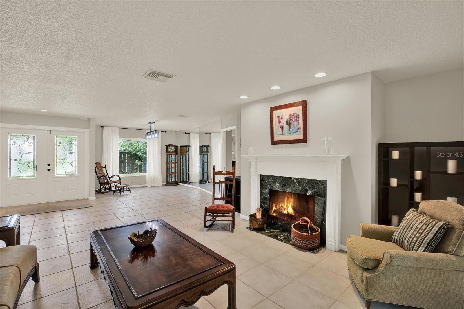 Dining/ Family Room