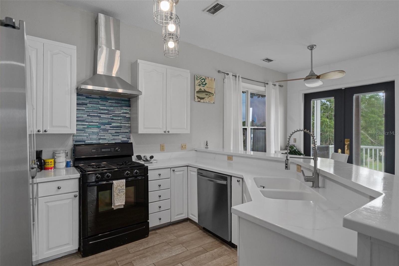 6245 ISLAND DR, WEEKI WACHEE, FL, 34607