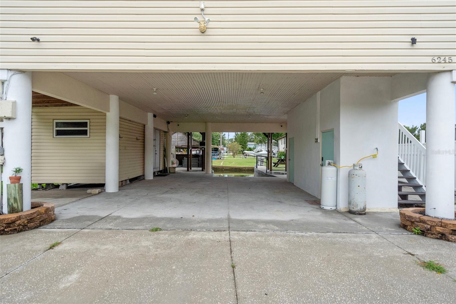 6245 ISLAND DR, WEEKI WACHEE, FL, 34607