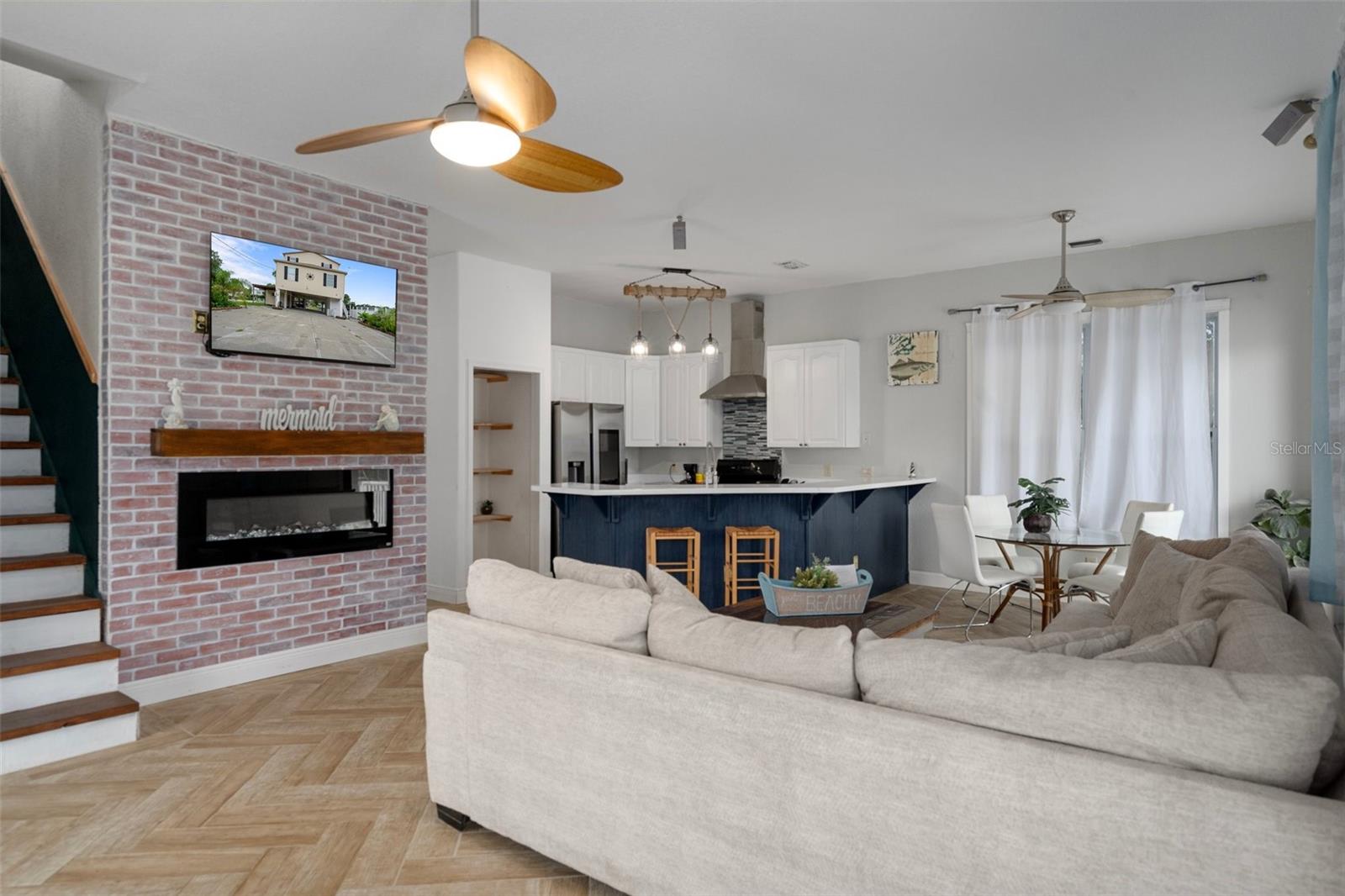 6245 ISLAND DR, WEEKI WACHEE, FL, 34607