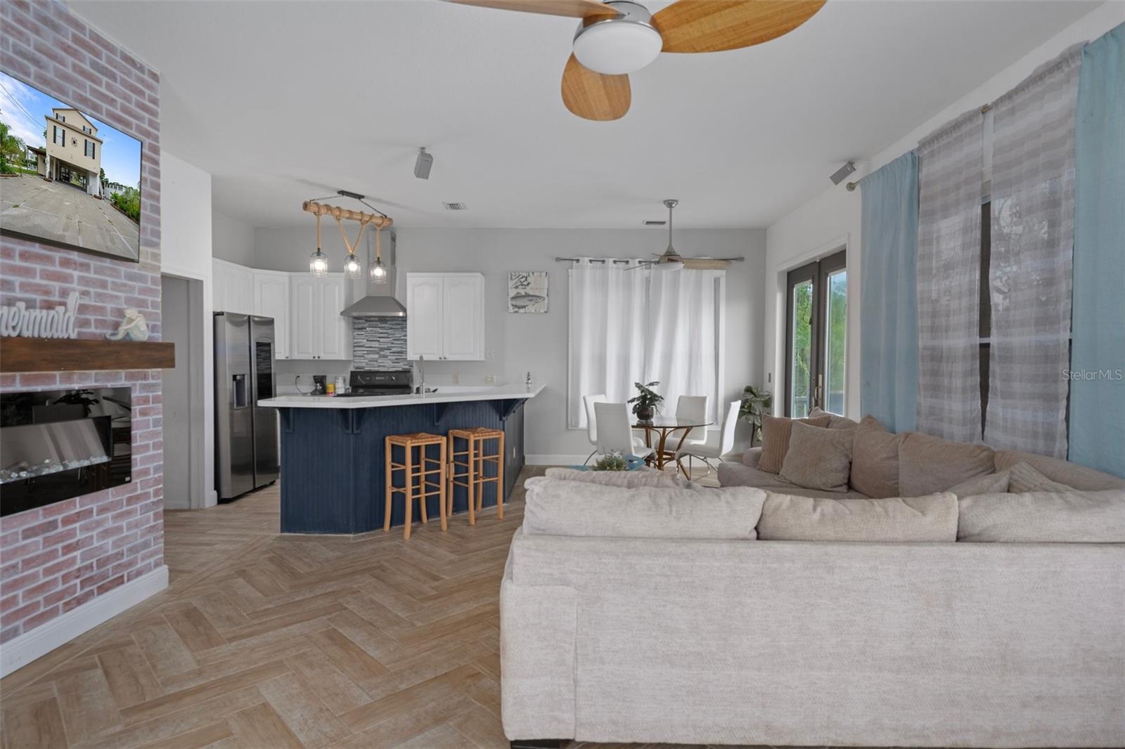 6245 ISLAND DR, WEEKI WACHEE, FL, 34607