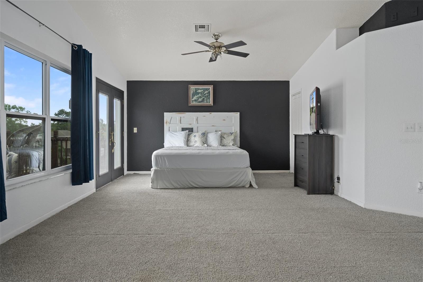 6245 ISLAND DR, WEEKI WACHEE, FL, 34607