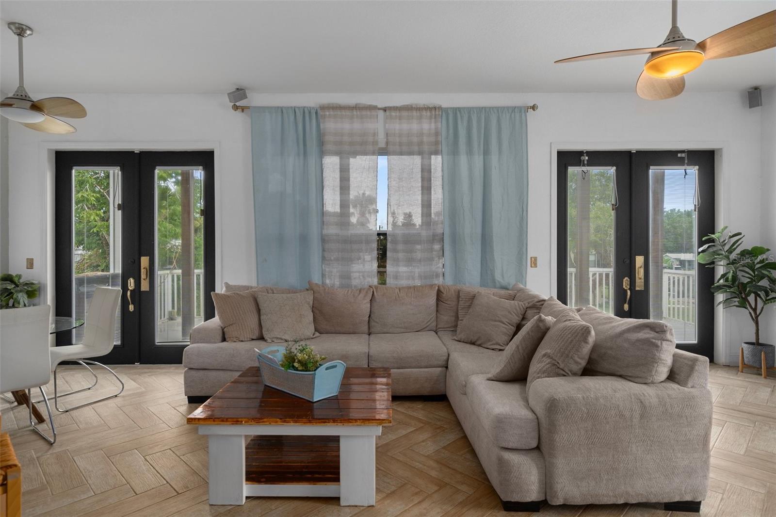 6245 ISLAND DR, WEEKI WACHEE, FL, 34607