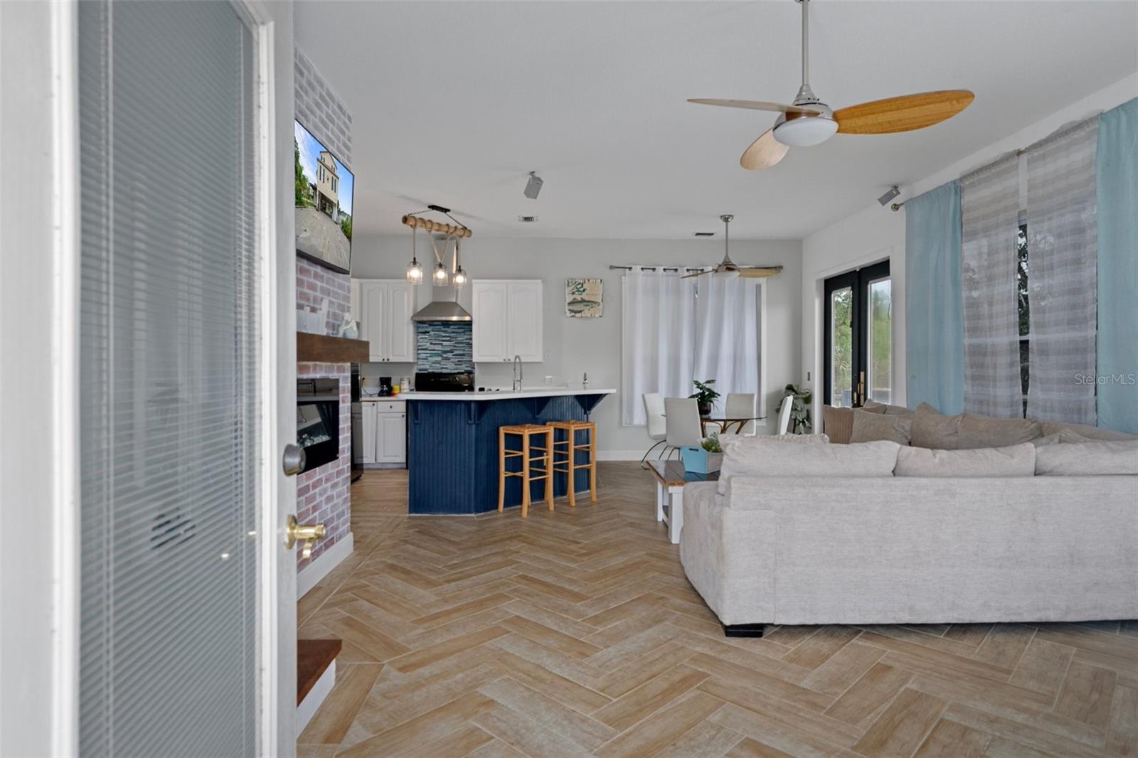 6245 ISLAND DR, WEEKI WACHEE, FL, 34607