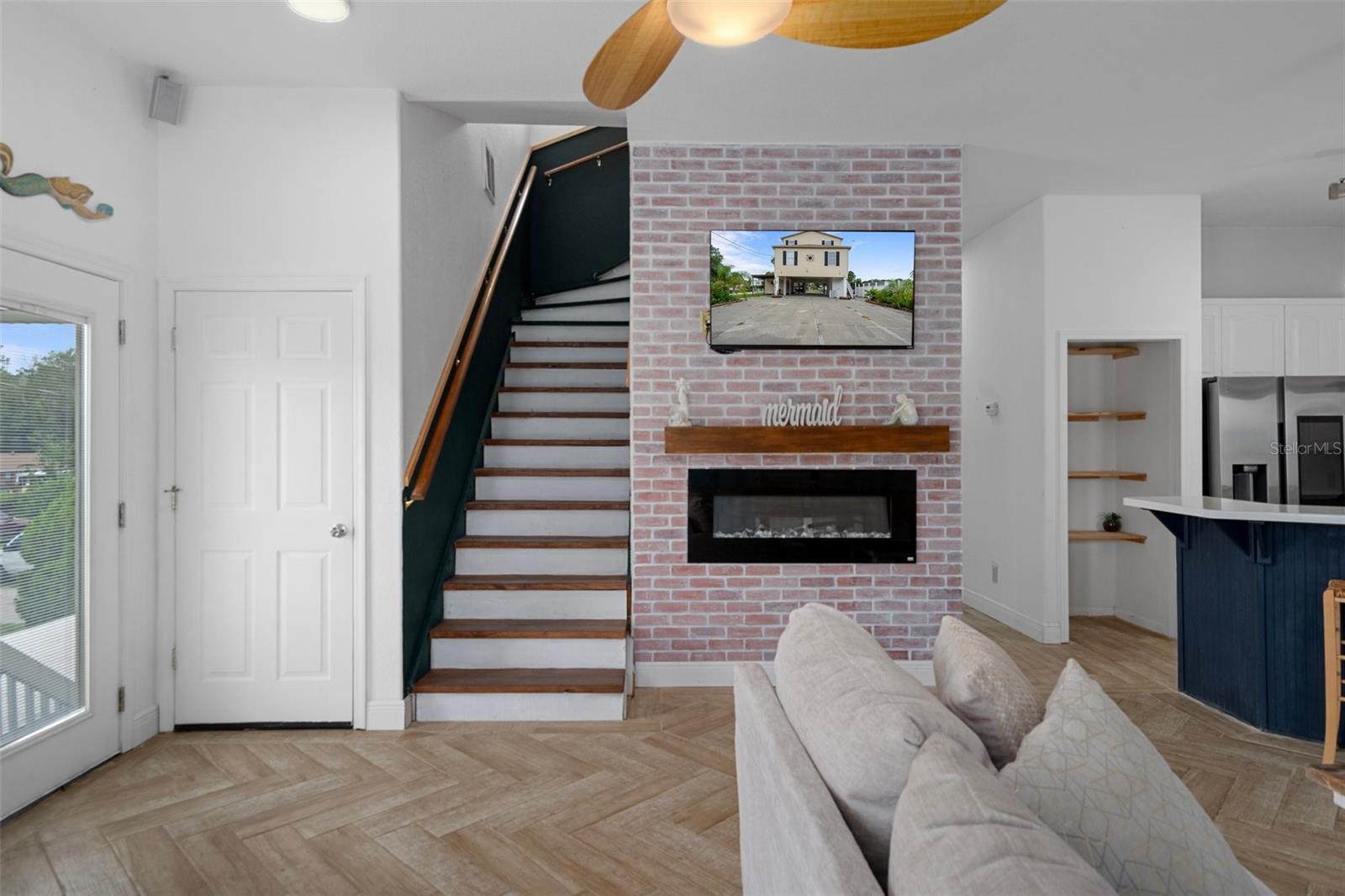 6245 ISLAND DR, WEEKI WACHEE, FL, 34607