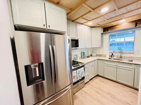 253 CHERIE DOWN LN, CAPE CANAVERAL, FL, 32920