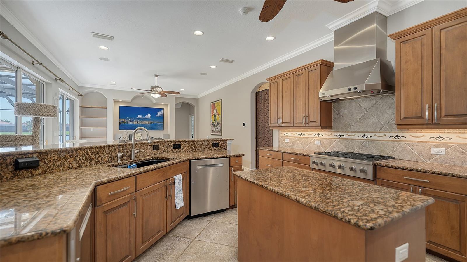 242 PESARO DR, NORTH VENICE, FL, 34275