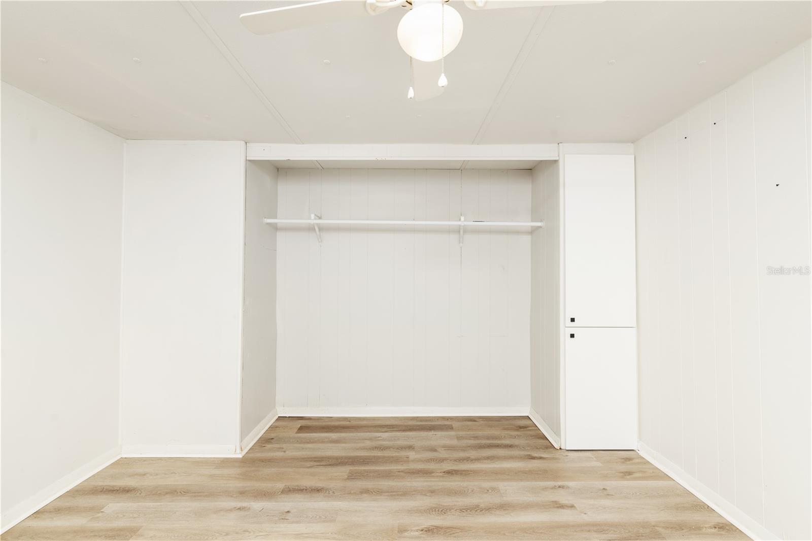 TB8403860 Property Photo