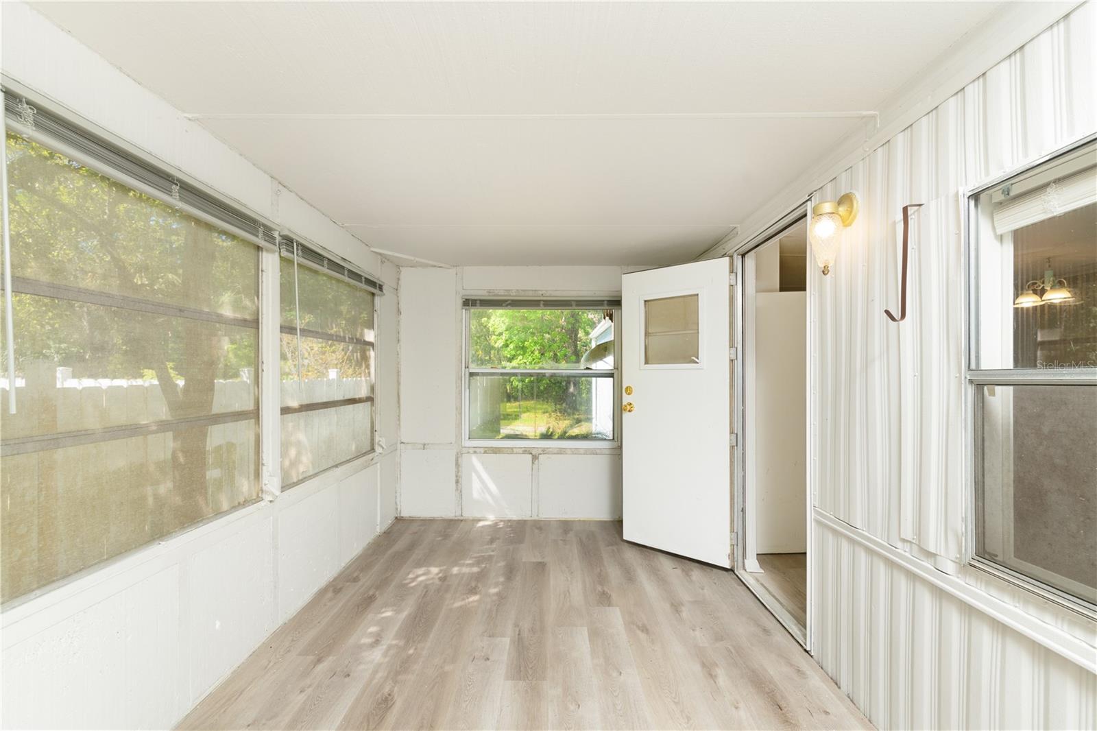 TB8403860 Property Photo