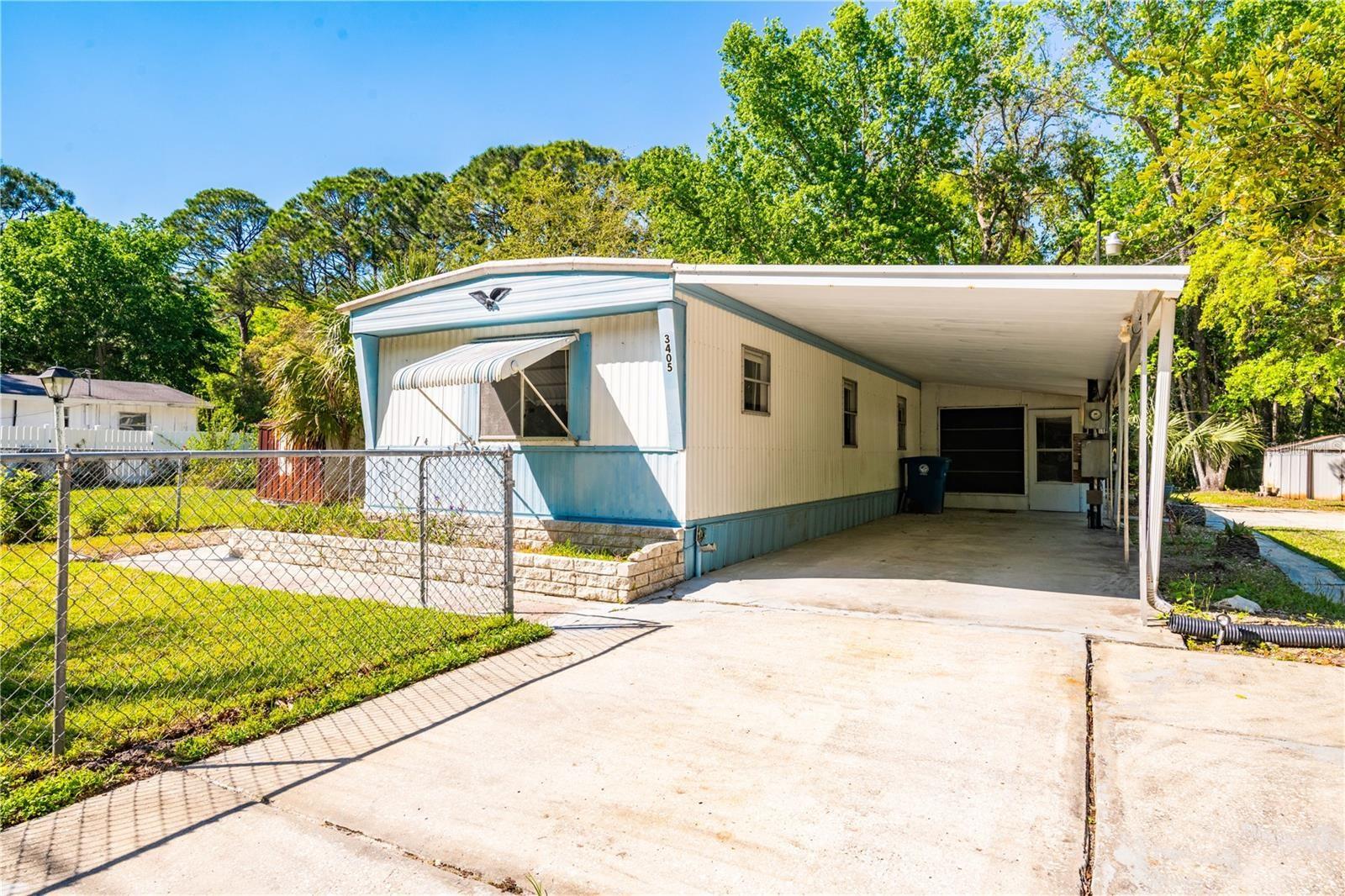 TB8403860 Property Photo